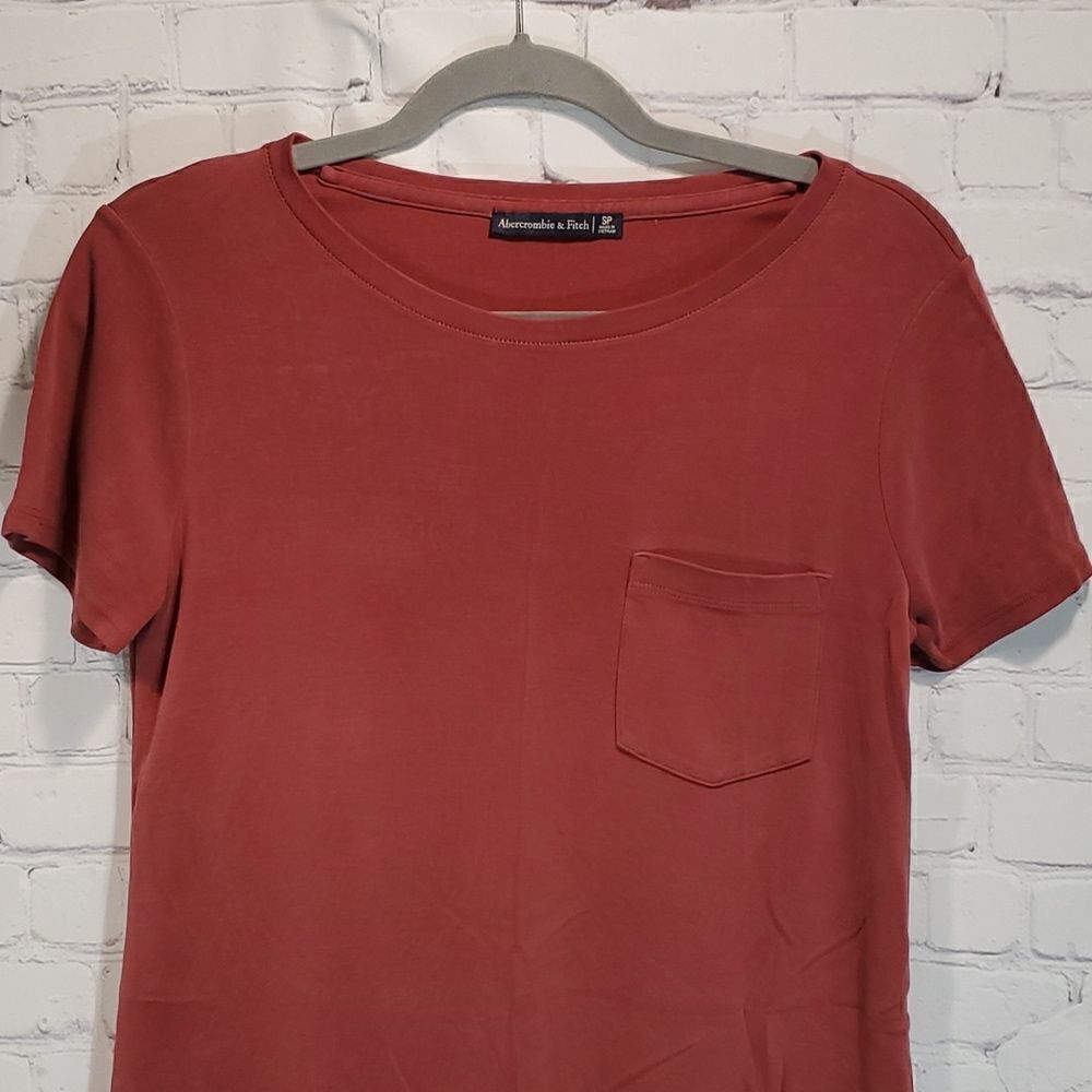 Abercrombie and Fitch long length t shirt size S - Picture 2 of 10